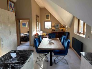 Photo 1- click for photo gallery